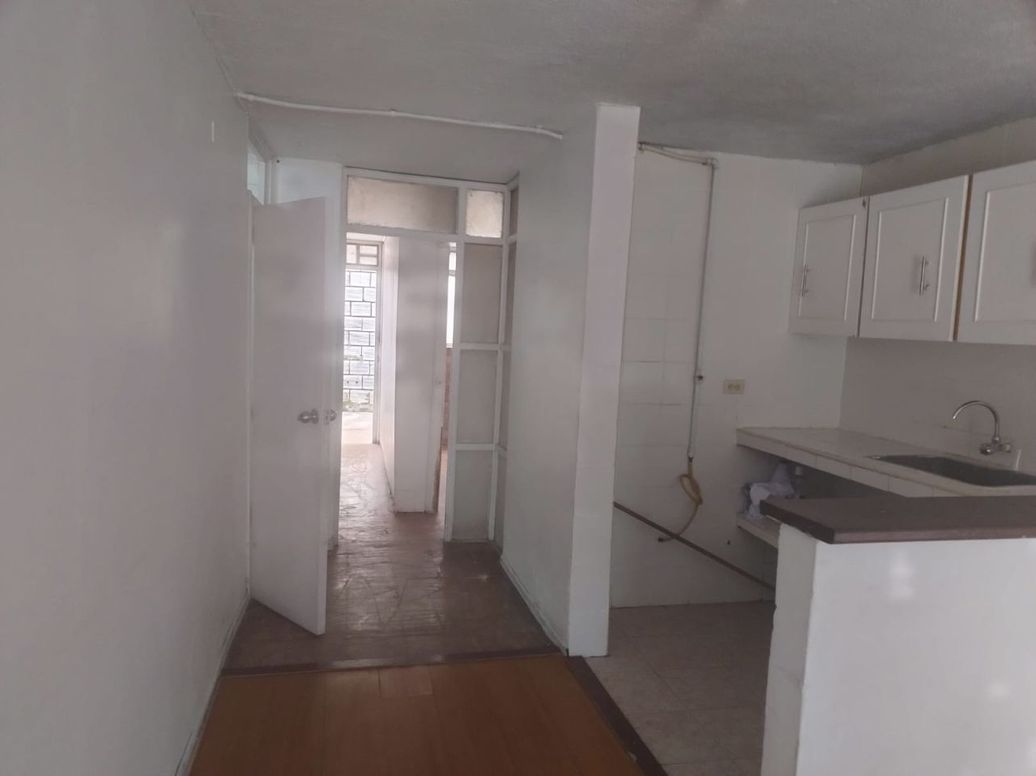 Casa de 6 alcobas en venta en Bonanza, Bogotá, 300 m² · foto 5 de 12