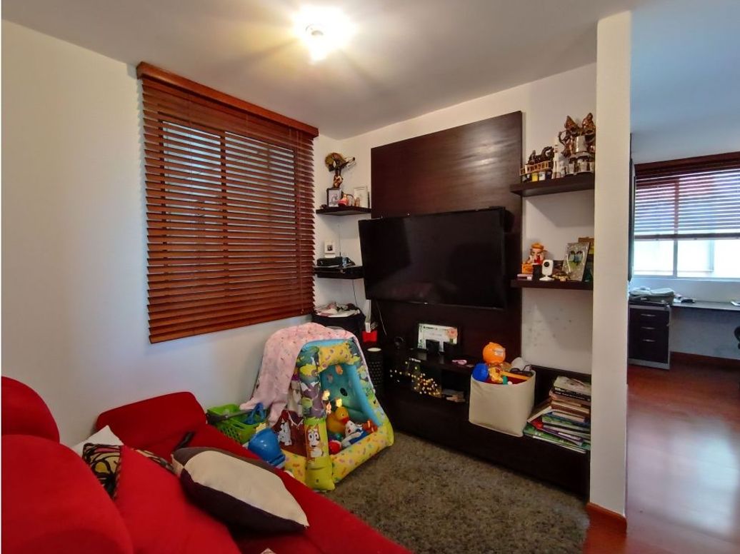 Apartamento de 3 alcobas en venta en Pontevedra, Bogotá, 104 m² · foto 9 de 19