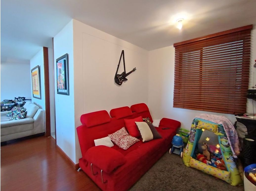 Apartamento de 3 alcobas en venta en Pontevedra, Bogotá, 104 m² · foto 10 de 19