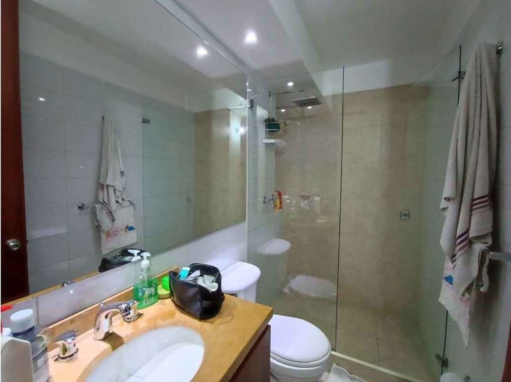 Apartamento de 3 alcobas en venta en Pontevedra, Bogotá, 104 m² · foto 18 de 19