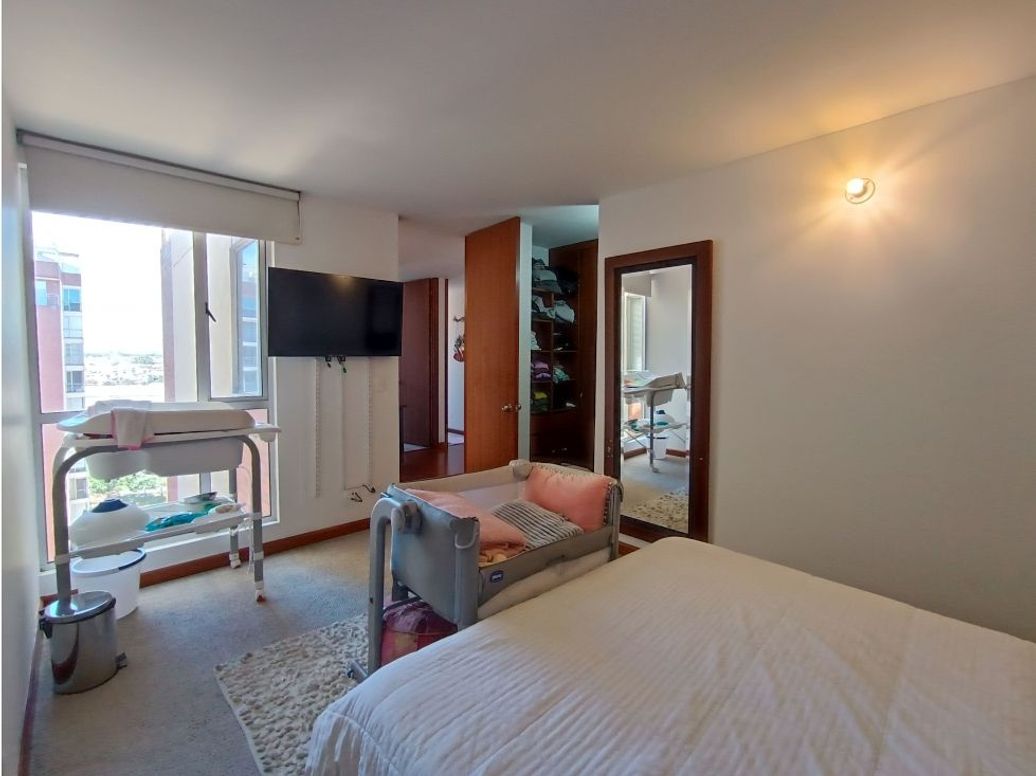 Apartamento de 3 alcobas en venta en Pontevedra, Bogotá, 104 m² · foto 17 de 19