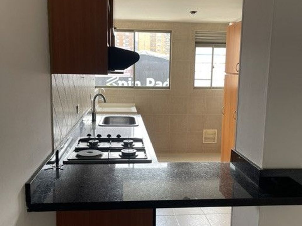 Apartamento de 3 alcobas en venta en San José Del Prado, Bogotá, 90 m² · foto 10 de 18