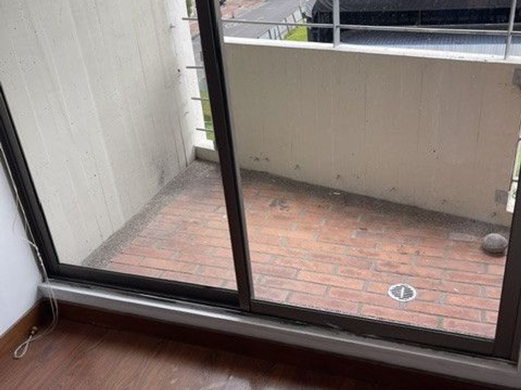 Apartamento de 3 alcobas en venta en San José Del Prado, Bogotá, 90 m² · foto 5 de 18