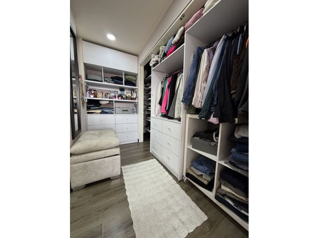 Apartamento de 3 alcobas en venta en Las Villas, Bogotá, 117 m² · foto 14 de 20