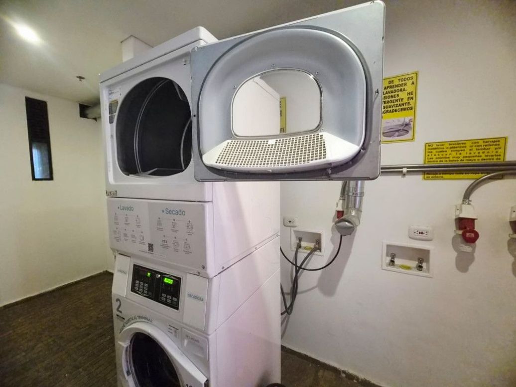 Apartamento de 2 alcobas en venta en El Contador, Bogotá, 70 m² · foto 11 de 15