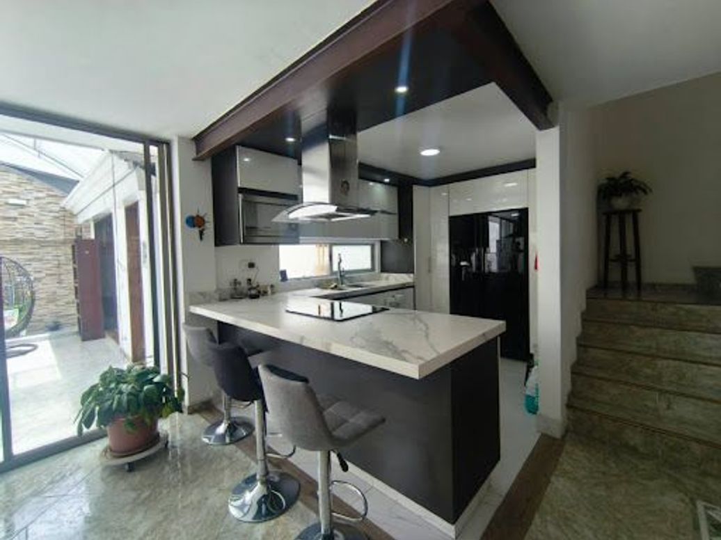 Casa en venta en Quirinal, Bogotá · foto 3 de 20