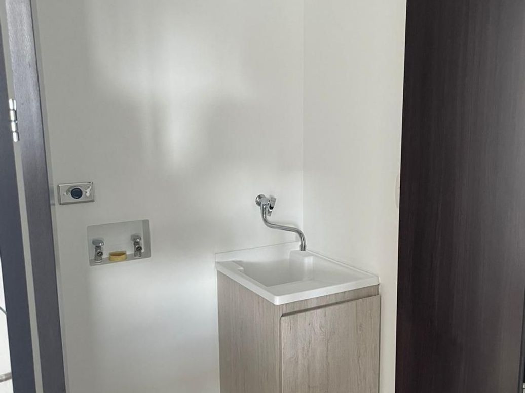 Apartaestudio en venta en La Castellana, Bogotá, 35 m² · foto 13 de 20