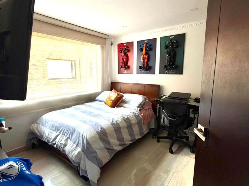 Casa de 4 alcobas en venta en Cr El Cerezal De San Luis, Bogotá, 204 m² · foto 12 de 20