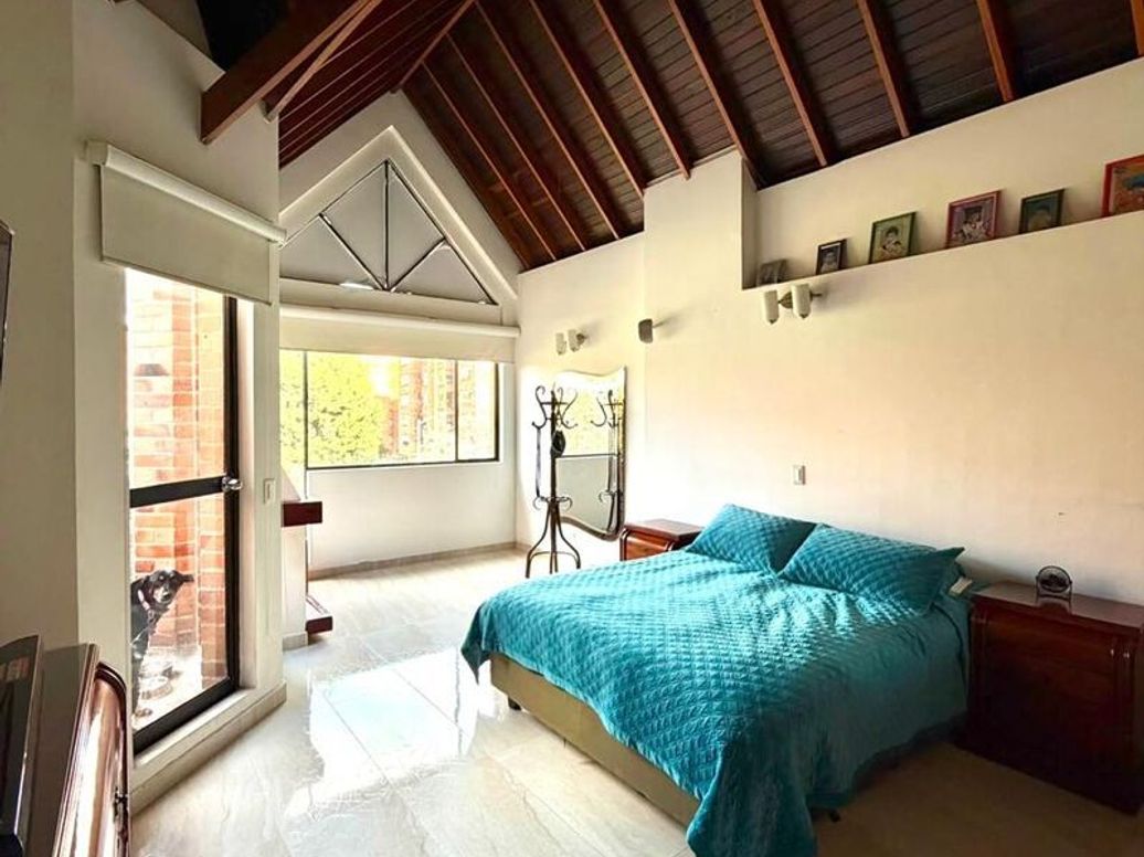 Casa de 4 alcobas en venta en Cr El Cerezal De San Luis, Bogotá, 204 m² · foto 19 de 20