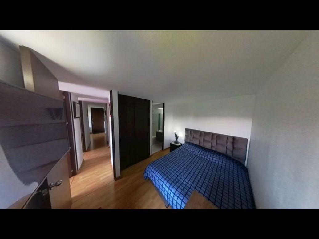 Apartamento de 3 alcobas en venta en El Triángulo, Bogotá, 54 m² · foto 2 de 20