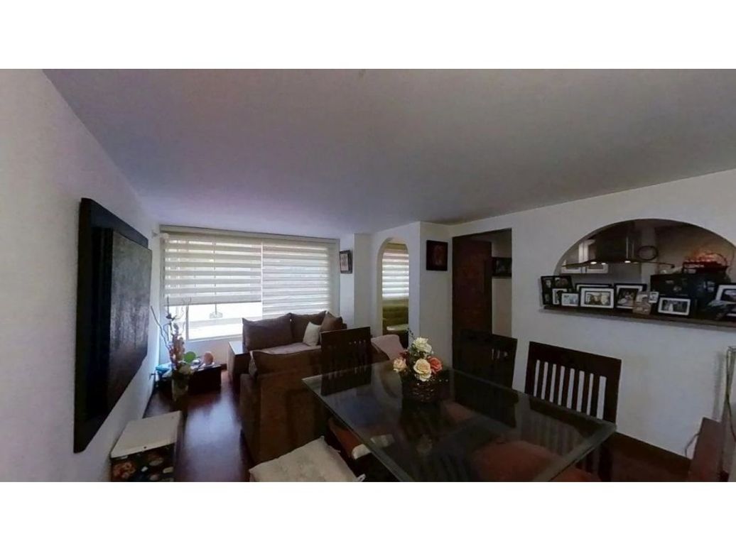 Apartamento de 3 alcobas en venta en Usaquén, Bogotá, 89 m² · foto 3 de 9