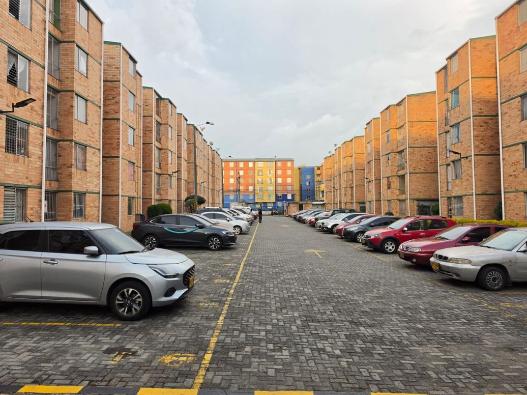 Apartamento de 2 alcobas en venta en Ub. Tintala, Bogotá, 42 m² · foto 14 de 16