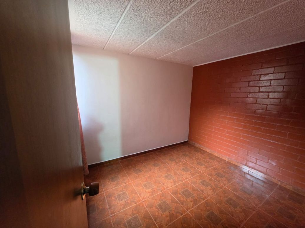 Apartamento de 2 alcobas en venta en Ub. Tintala, Bogotá, 42 m² · foto 7 de 16