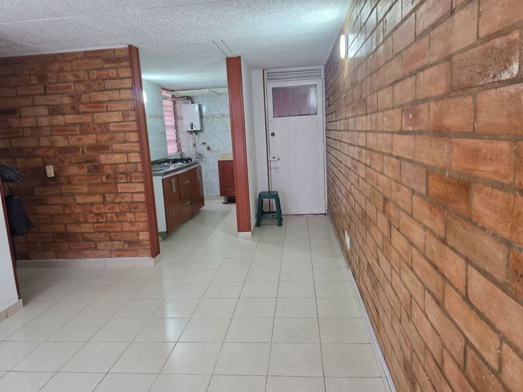 Apartamento de 2 alcobas en venta en Ub. Tintala, Bogotá, 42 m² · foto 3 de 16