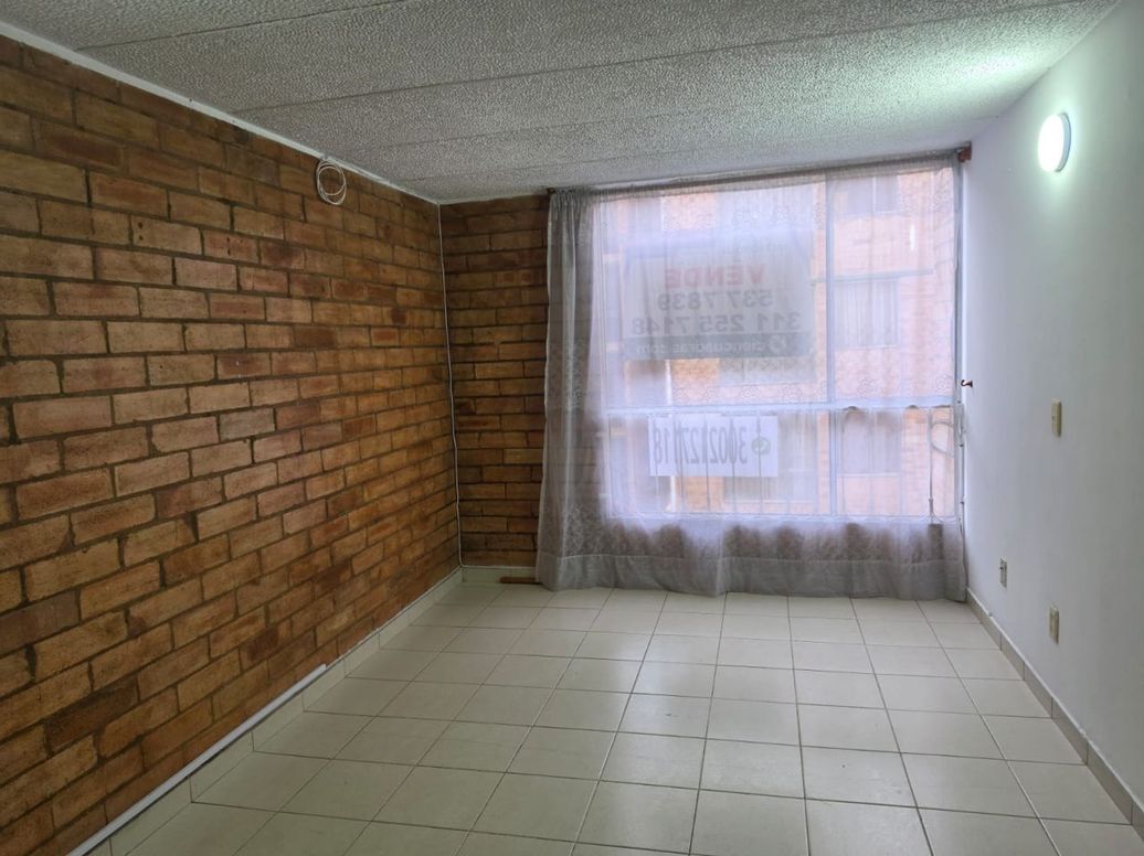 Apartamento de 2 alcobas en venta en Ub. Tintala, Bogotá, 42 m² · foto 2 de 16