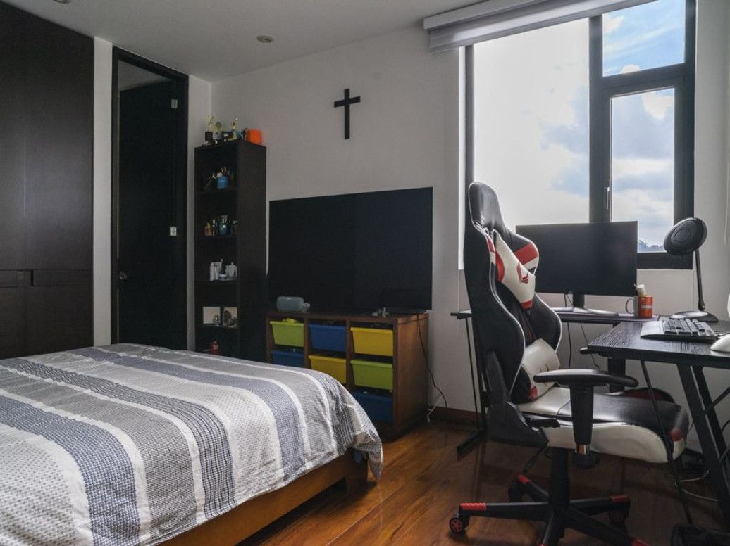 Apartamento de 3 alcobas en venta en San José Del Prado, Bogotá, 190 m² · foto 13 de 20