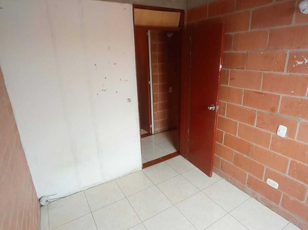 Apartamento de 3 alcobas en venta en Centro Engativa, Bogotá, 45 m² · foto 7 de 20