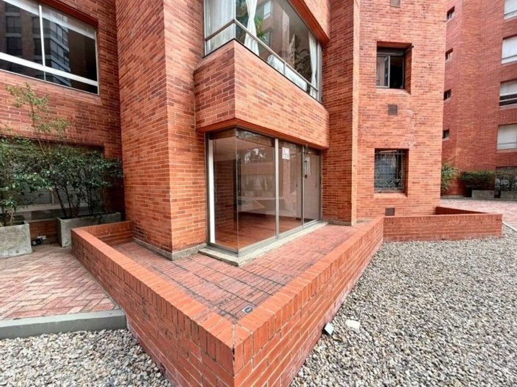 Apartamento de 2 alcobas en venta en Molinos Norte, Bogotá, 95 m² · foto 2 de 20