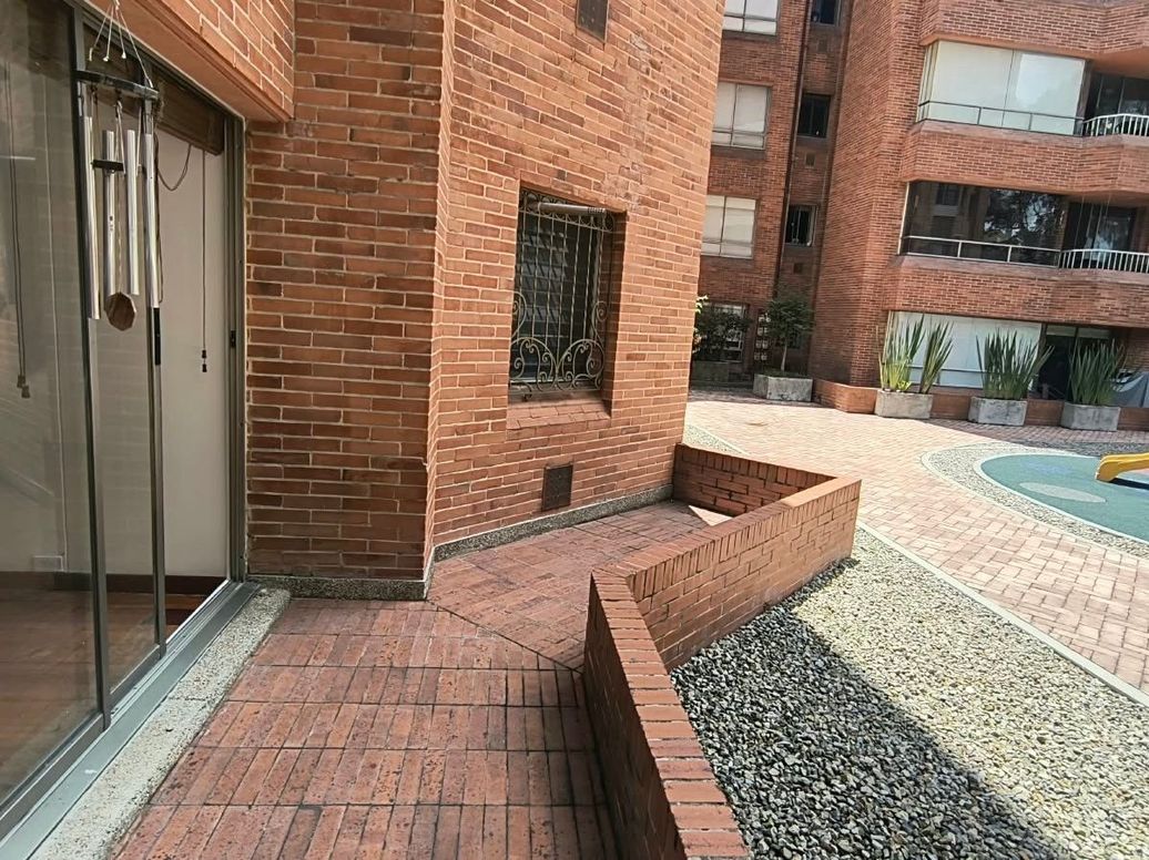 Apartamento de 2 alcobas en venta en Molinos Norte, Bogotá, 95 m² · foto 3 de 20