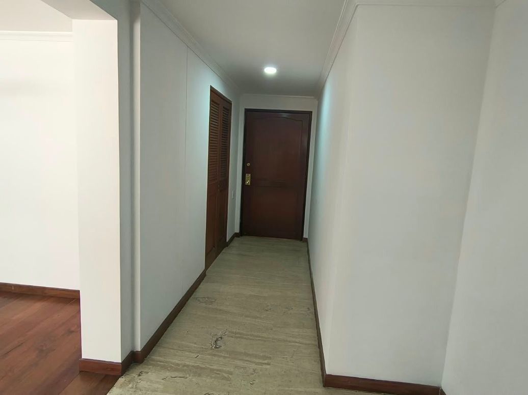 Apartamento de 2 alcobas en venta en Molinos Norte, Bogotá, 95 m² · foto 4 de 20