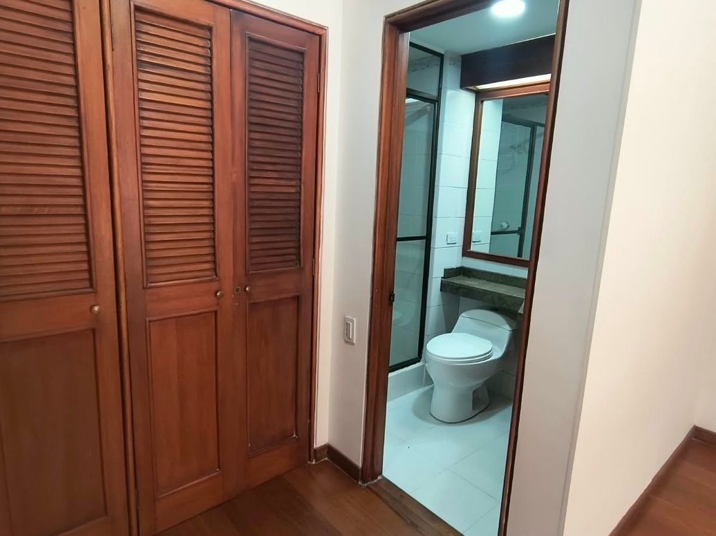 Apartamento de 2 alcobas en venta en Molinos Norte, Bogotá, 95 m² · foto 16 de 20