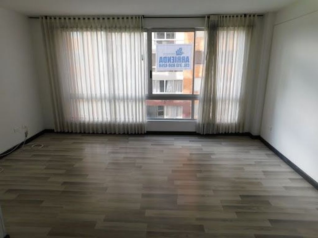 Apartamento de 3 alcobas en venta en Nueva Castilla, Bogotá, 64 m² · foto 3 de 18