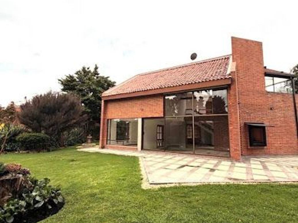 Casa de 3 alcobas en venta en Guaymaral, Bogotá, 323 m² · foto 6 de 16