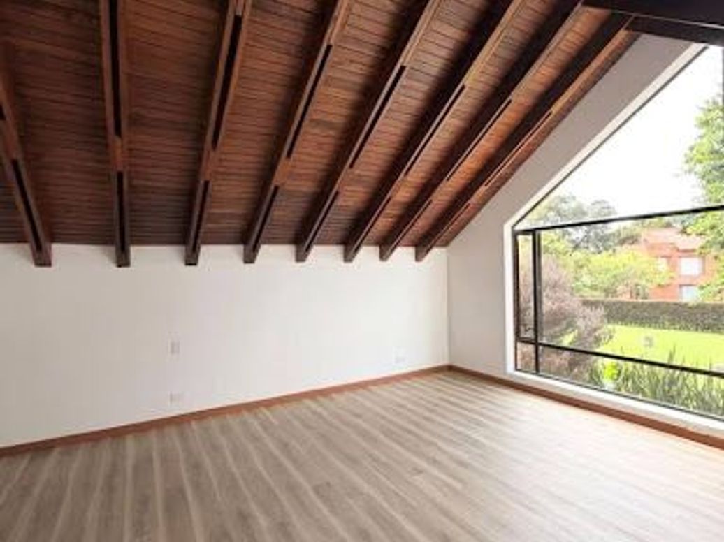 Casa de 3 alcobas en venta en Guaymaral, Bogotá, 323 m² · foto 8 de 16