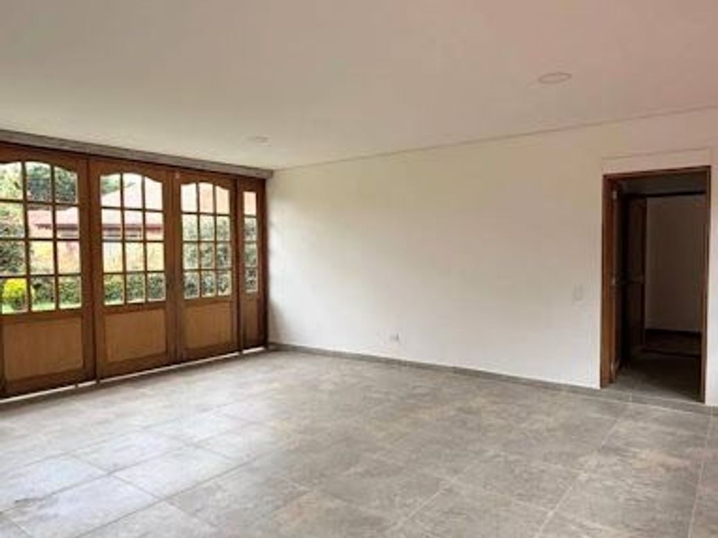 Casa de 3 alcobas en venta en Guaymaral, Bogotá, 323 m² · foto 15 de 16