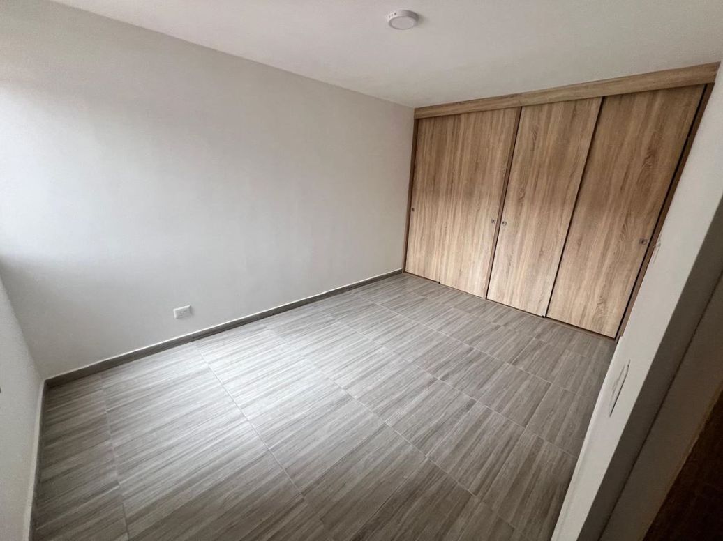 Apartamento de 2 alcobas en venta en Mirandela, Bogotá, 46 m² · foto 13 de 14