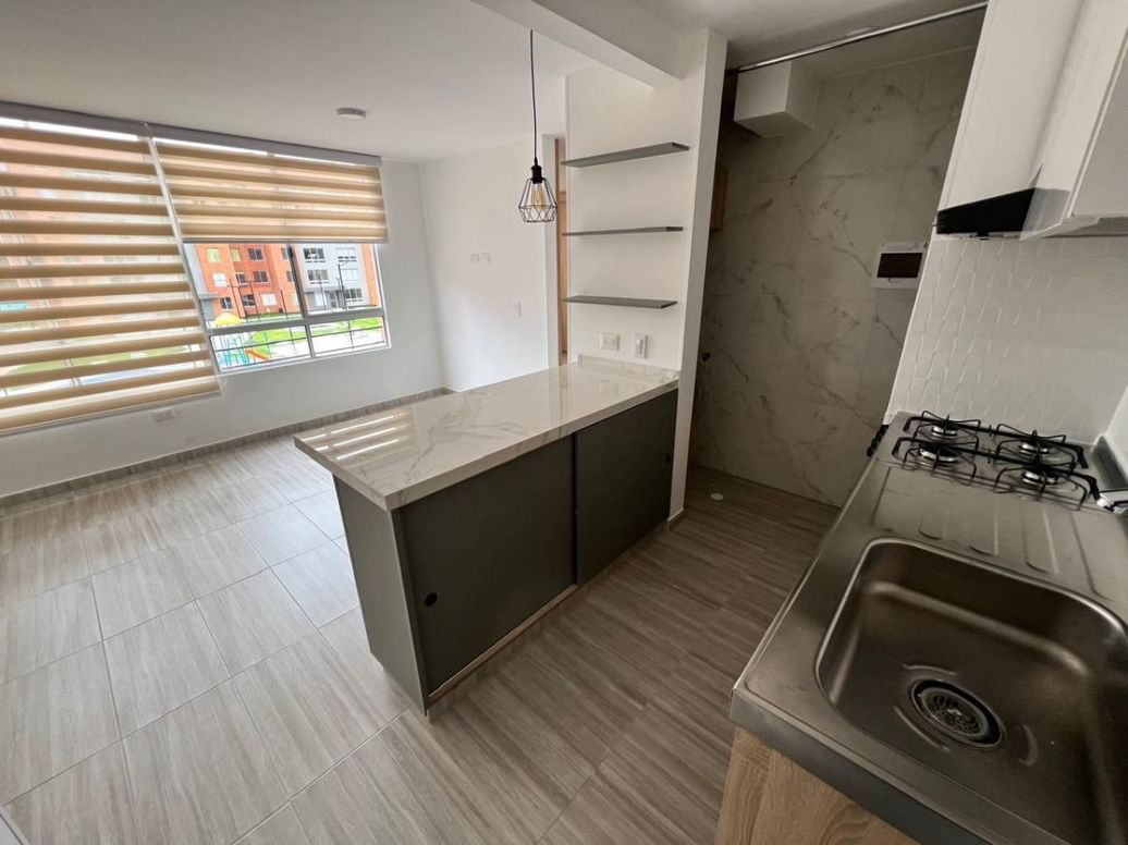 Apartamento de 2 alcobas en venta en Mirandela, Bogotá, 46 m² · foto 7 de 14