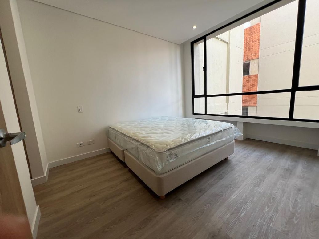 Apartamento de 1 alcoba en venta en San Patricio, Bogotá, 67 m² · foto 6 de 15