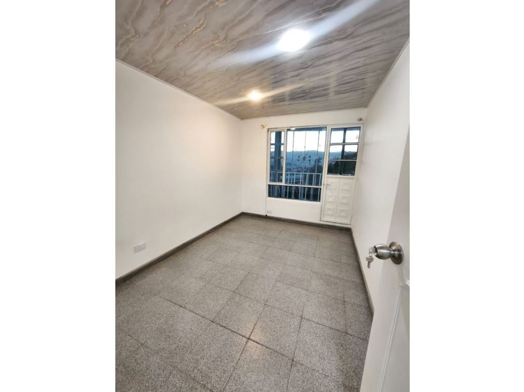 Apartamento de 2 alcobas en arriendo en Zapatoza I, Bogotá, 75 m² · foto 13 de 20
