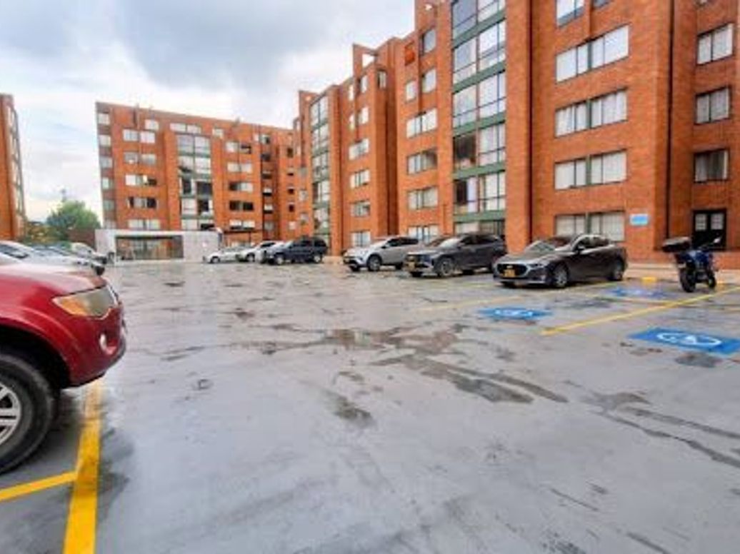 Apartamento de 3 alcobas en venta en Hayuelos, Bogotá, 84 m² · foto 18 de 20