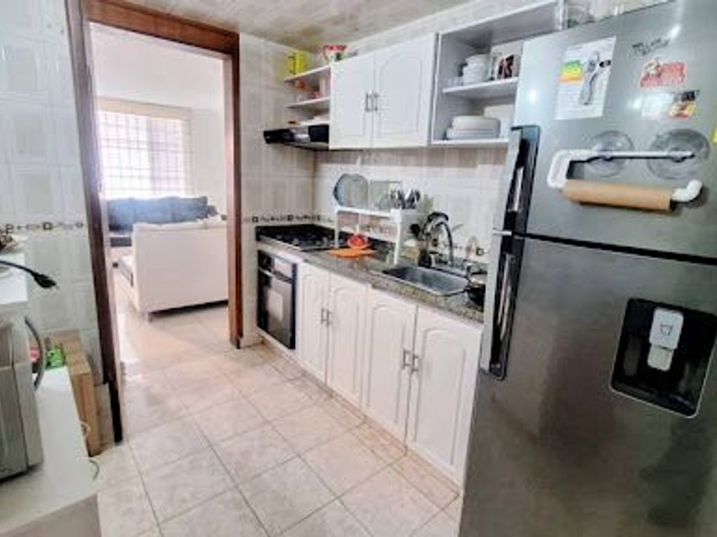 Apartamento de 3 alcobas en venta en Hayuelos, Bogotá, 84 m² · foto 7 de 20