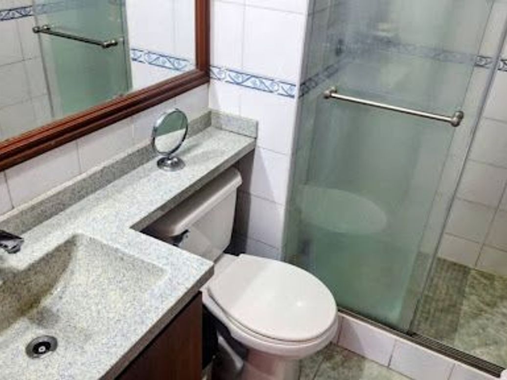 Apartamento de 3 alcobas en venta en Hayuelos, Bogotá, 84 m² · foto 11 de 20