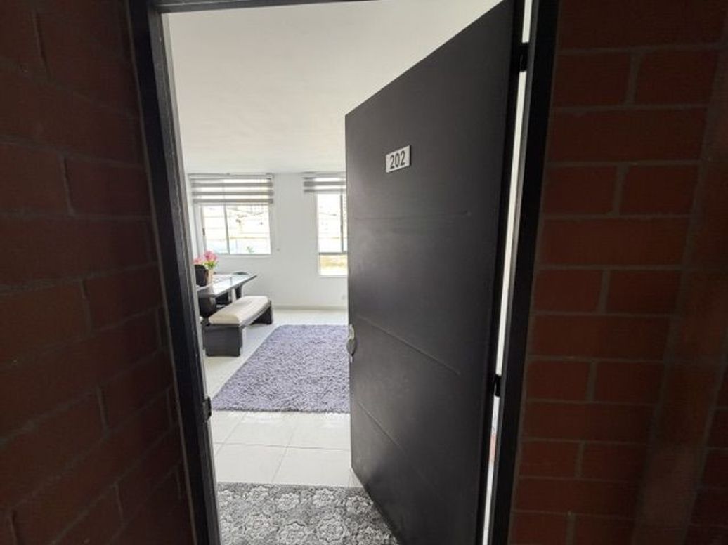 Apartamento de 2 alcobas en arriendo en Cjr Santelmo, Bogotá, 47 m² · foto 2 de 20