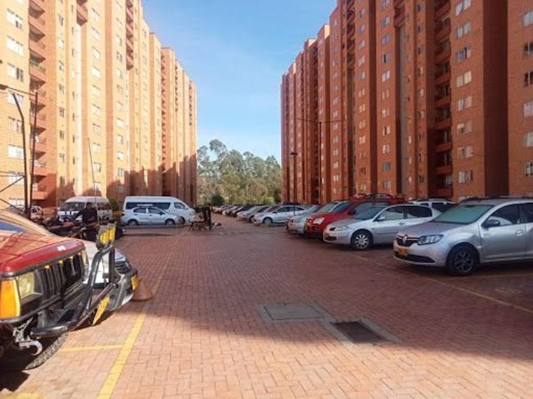 Apartamento de 3 alcobas en venta en Tibabuyes, Bogotá, 51 m² · foto 2 de 20