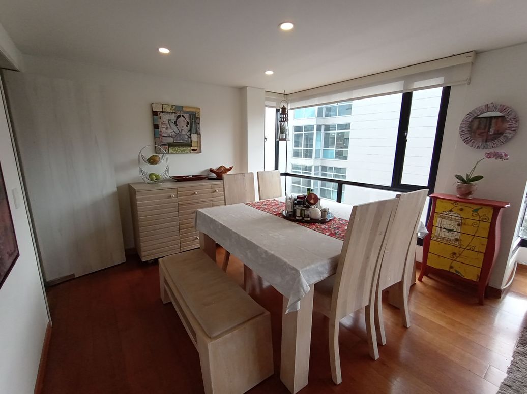 Apartamento de 2 alcobas en venta en Chico Norte Et. Ii, Bogotá, 118 m² · foto 3 de 18