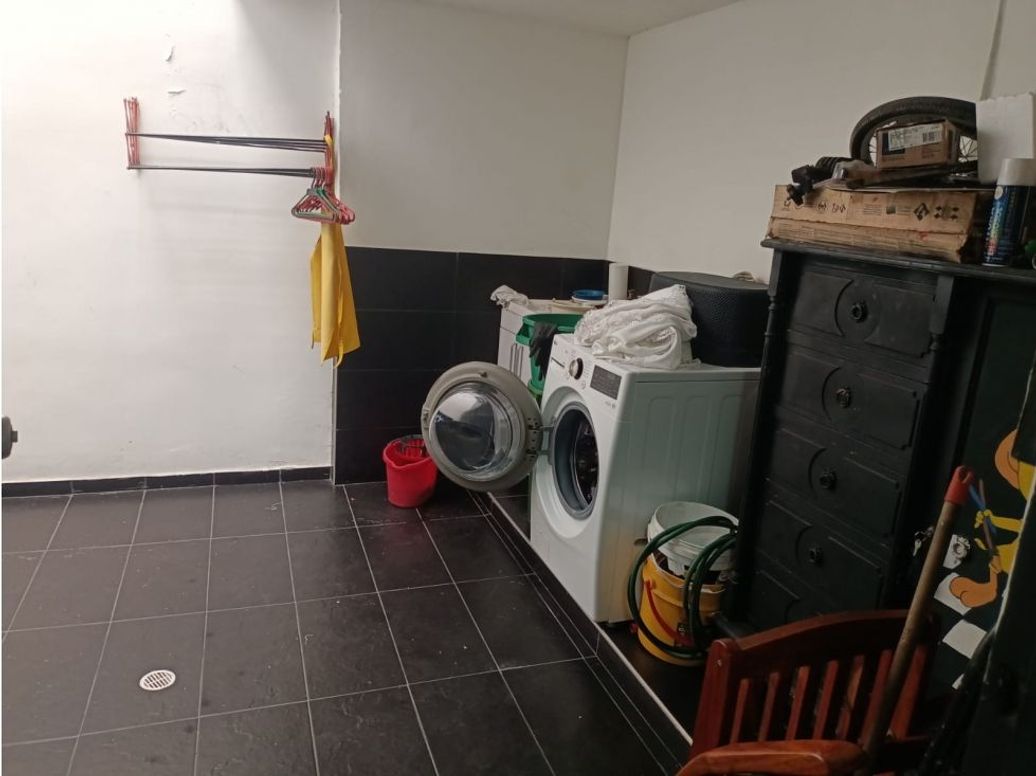 Casa de 4 alcobas en venta en Villa Claudia, Bogotá, 228 m² · foto 9 de 20