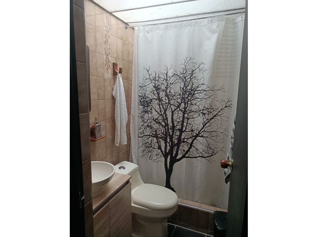 Casa de 4 alcobas en venta en Villa Claudia, Bogotá, 228 m² · foto 16 de 20