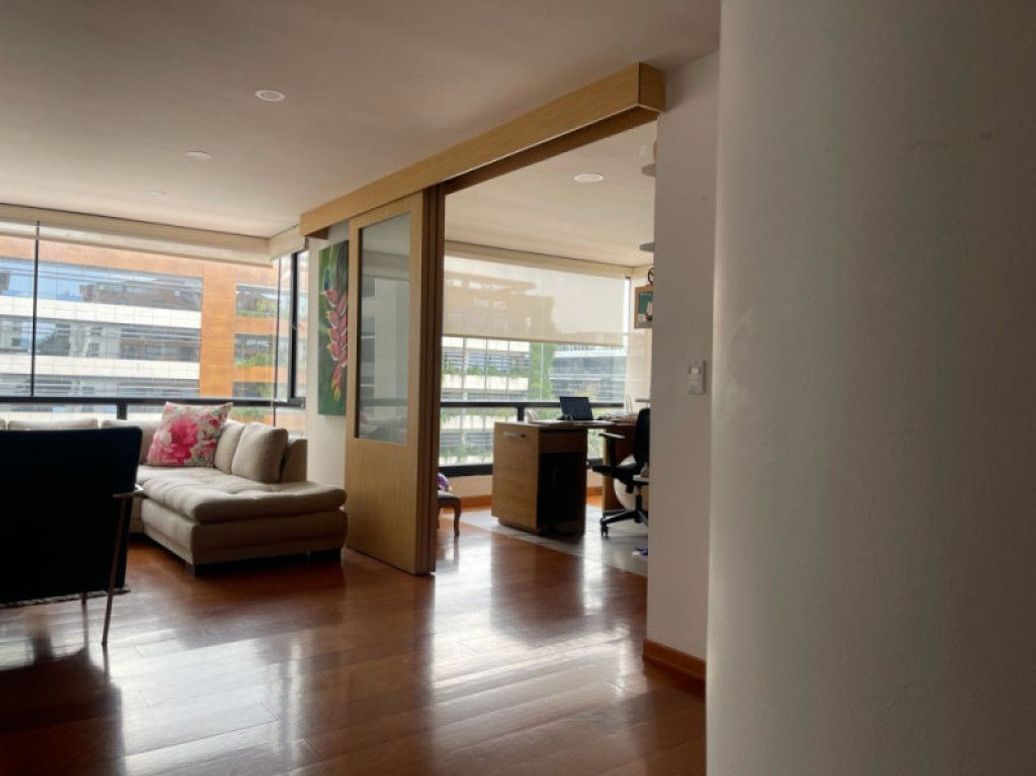 Apartamento de 2 alcobas en venta en Chico Norte Et. Ii, Bogotá, 118 m² · foto 2 de 20