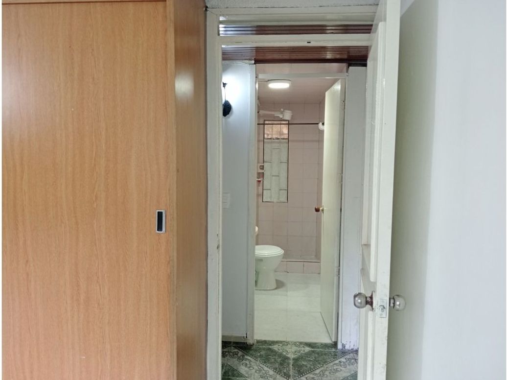 Apartamento de 3 alcobas en venta en Bochica I Sector, Bogotá, 55 m² · foto 10 de 17