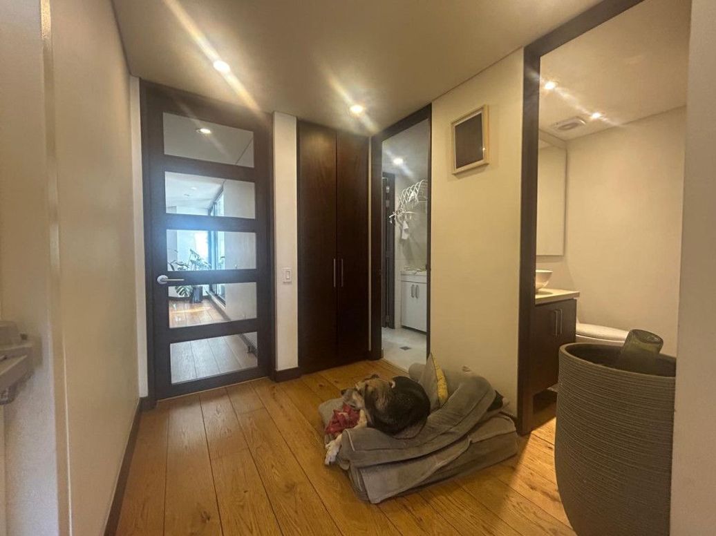 Apartamento de 3 alcobas en venta en El Refugio, Bogotá, 190 m² · foto 13 de 17