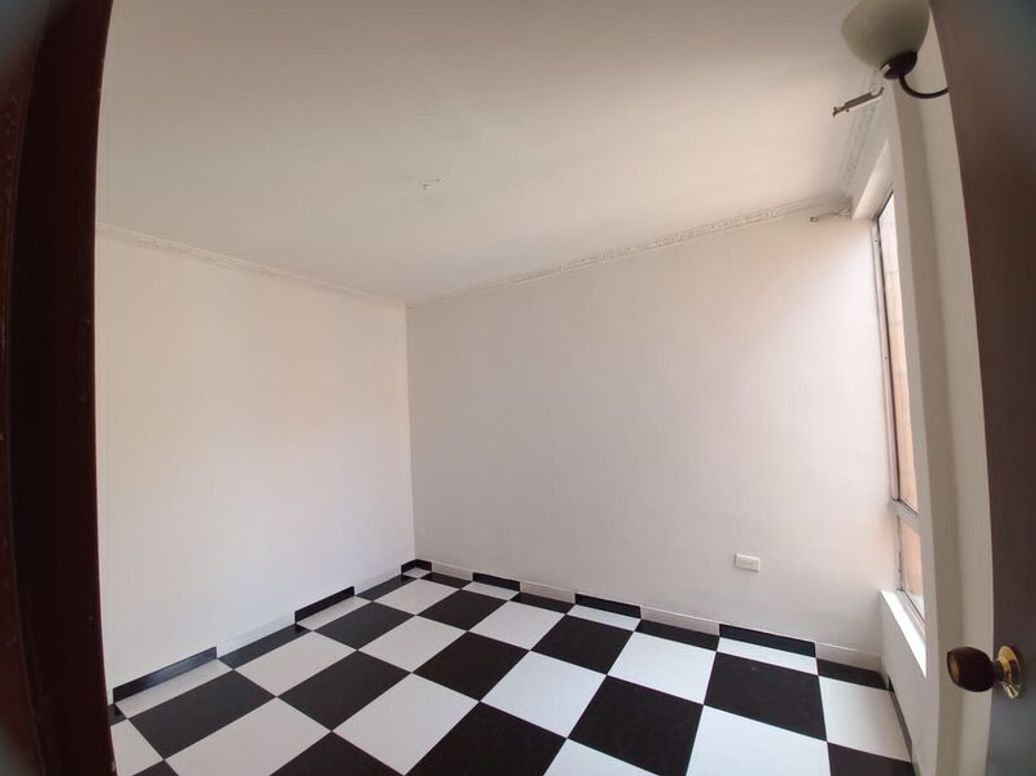Apartamento de 3 alcobas en venta en La Libertad, Bogotá, 45 m² · foto 4 de 8