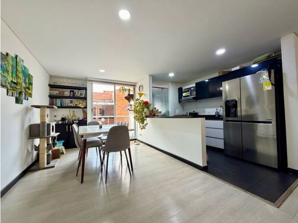 Apartamento de 3 alcobas en venta en Molinos Norte, Bogotá, 114 m² · foto 2 de 18