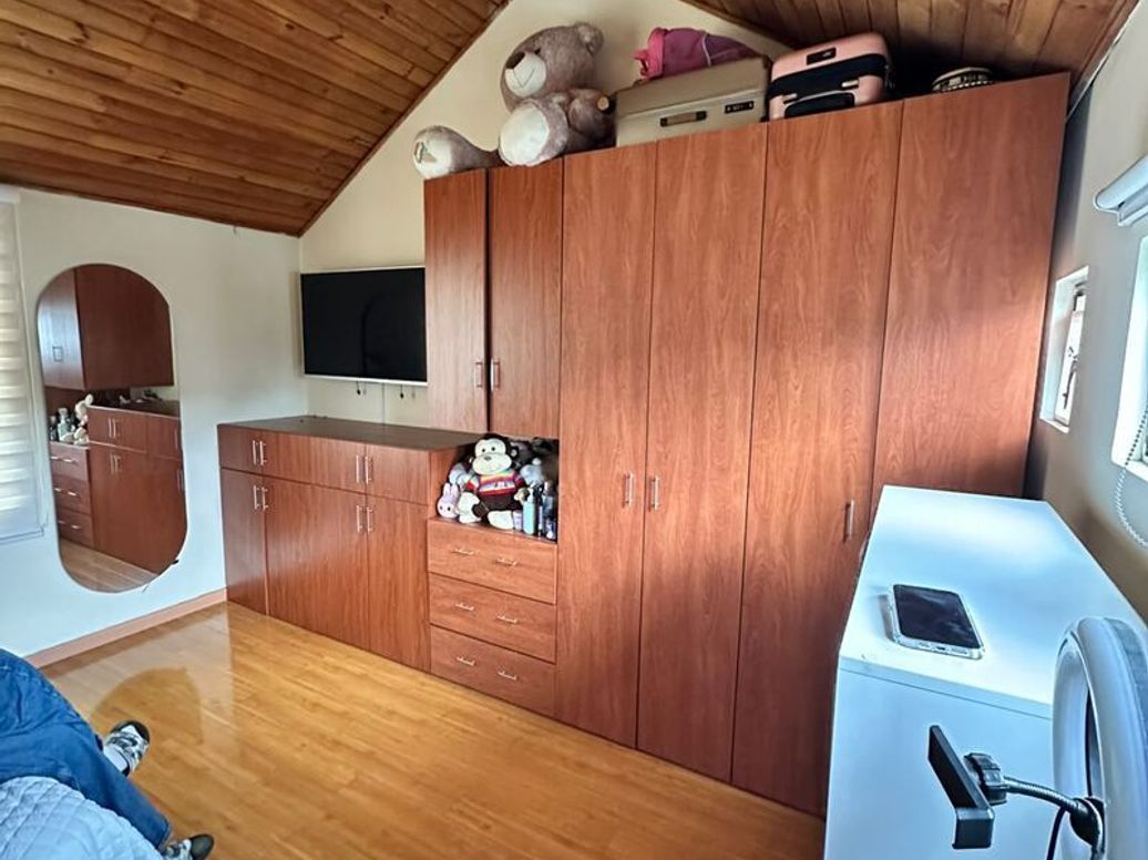 Casa de 4 alcobas en venta en Cr Quintas De Santa Barbara Et. Iv, Bogotá, 97 m² · foto 2 de 16
