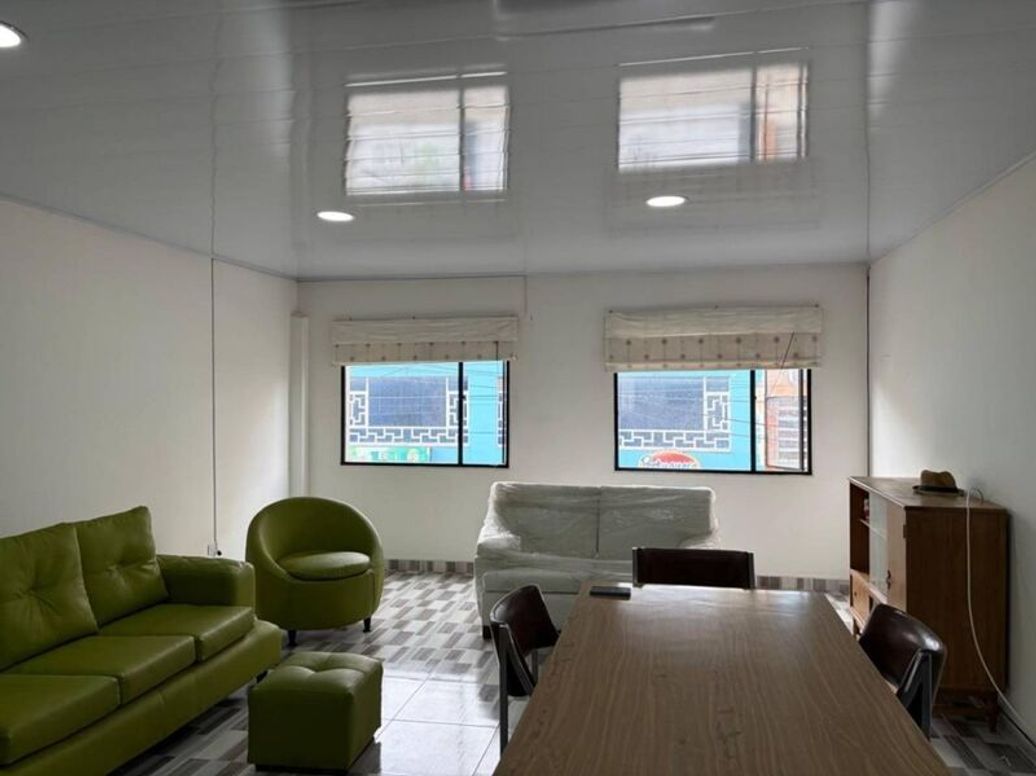 Casa de 4 alcobas en venta en Ismael Perdomo, Bogotá, 195 m² · foto 4 de 13