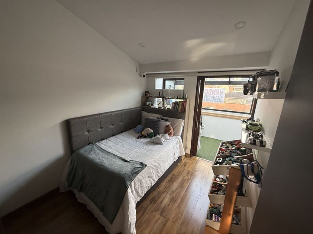 Apartamento de 3 alcobas en venta en Santa Barbara Central, Bogotá, 126 m² · foto 8 de 14
