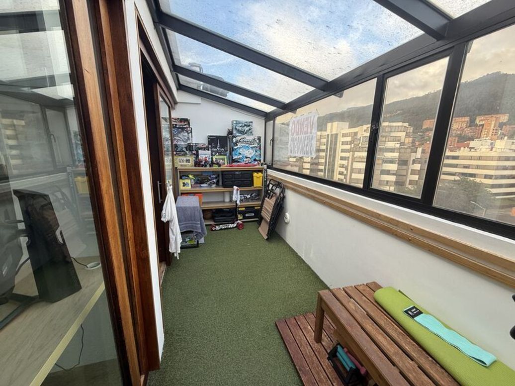 Apartamento de 3 alcobas en venta en Santa Barbara Central, Bogotá, 126 m² · foto 11 de 14